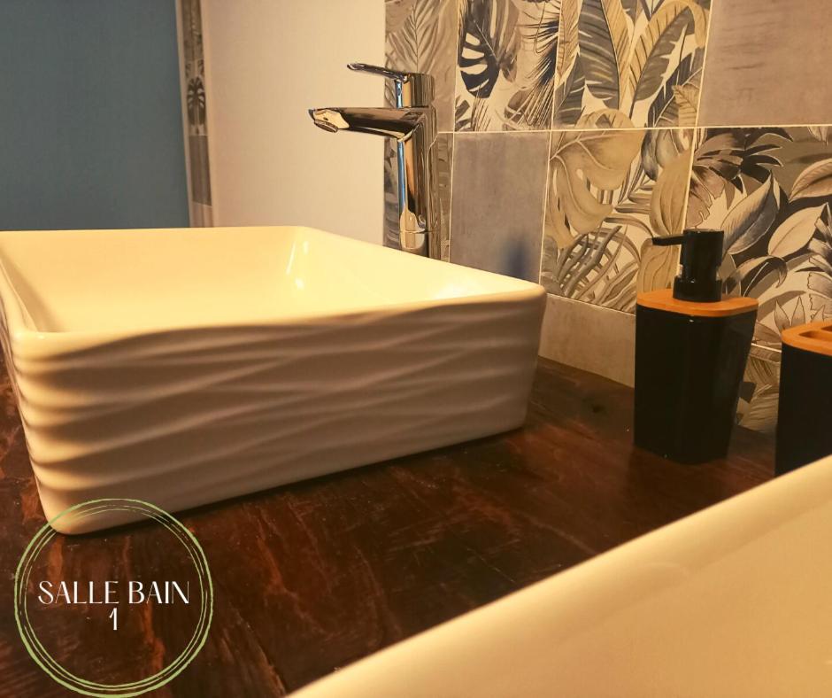 L'Authentique Martelaise Piscine Chauffee Villa Ngoại thất bức ảnh